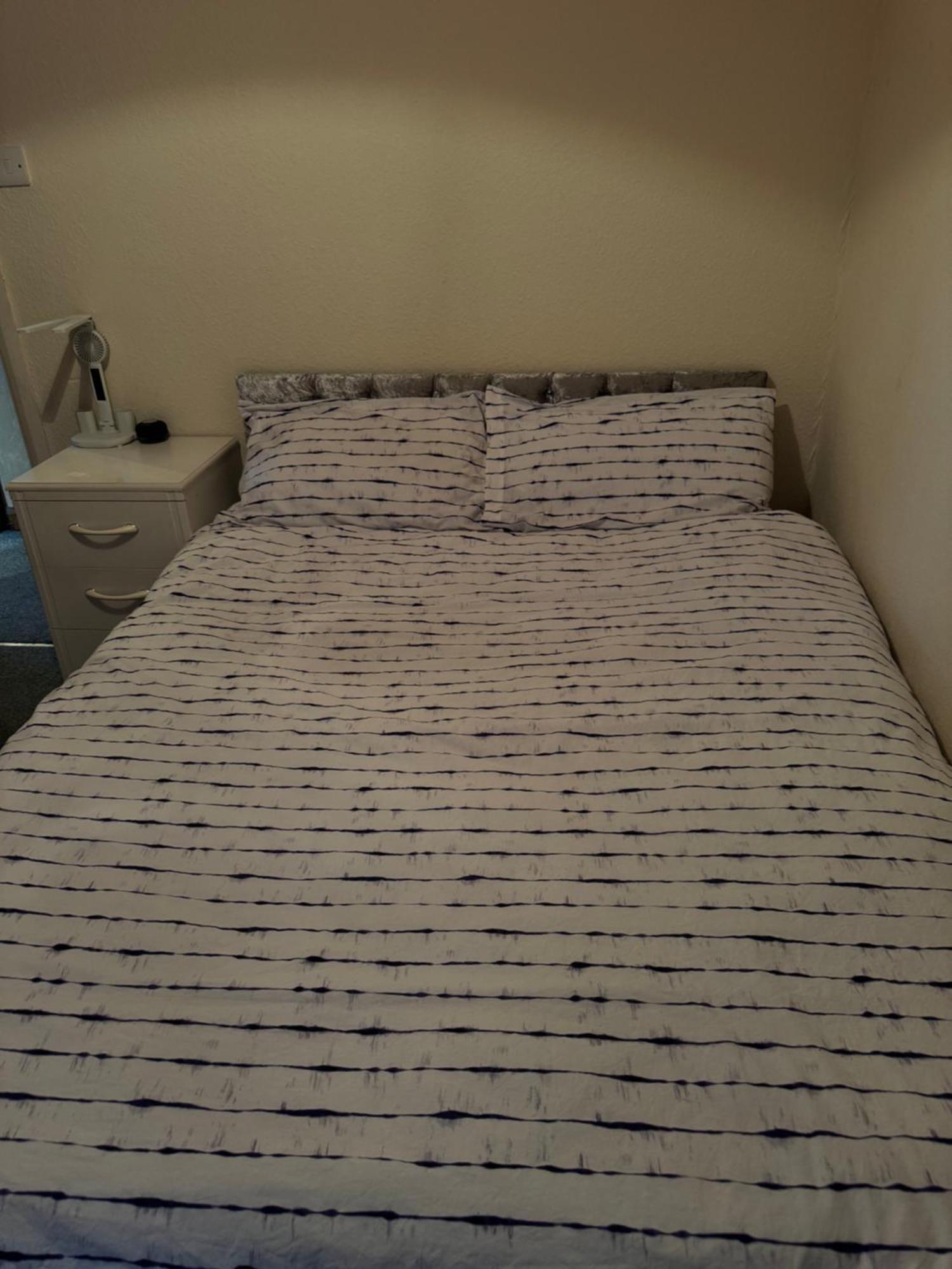 Jxb Homes - Lovely And Spacious Rooms Cliftonville ภายนอก รูปภาพ
