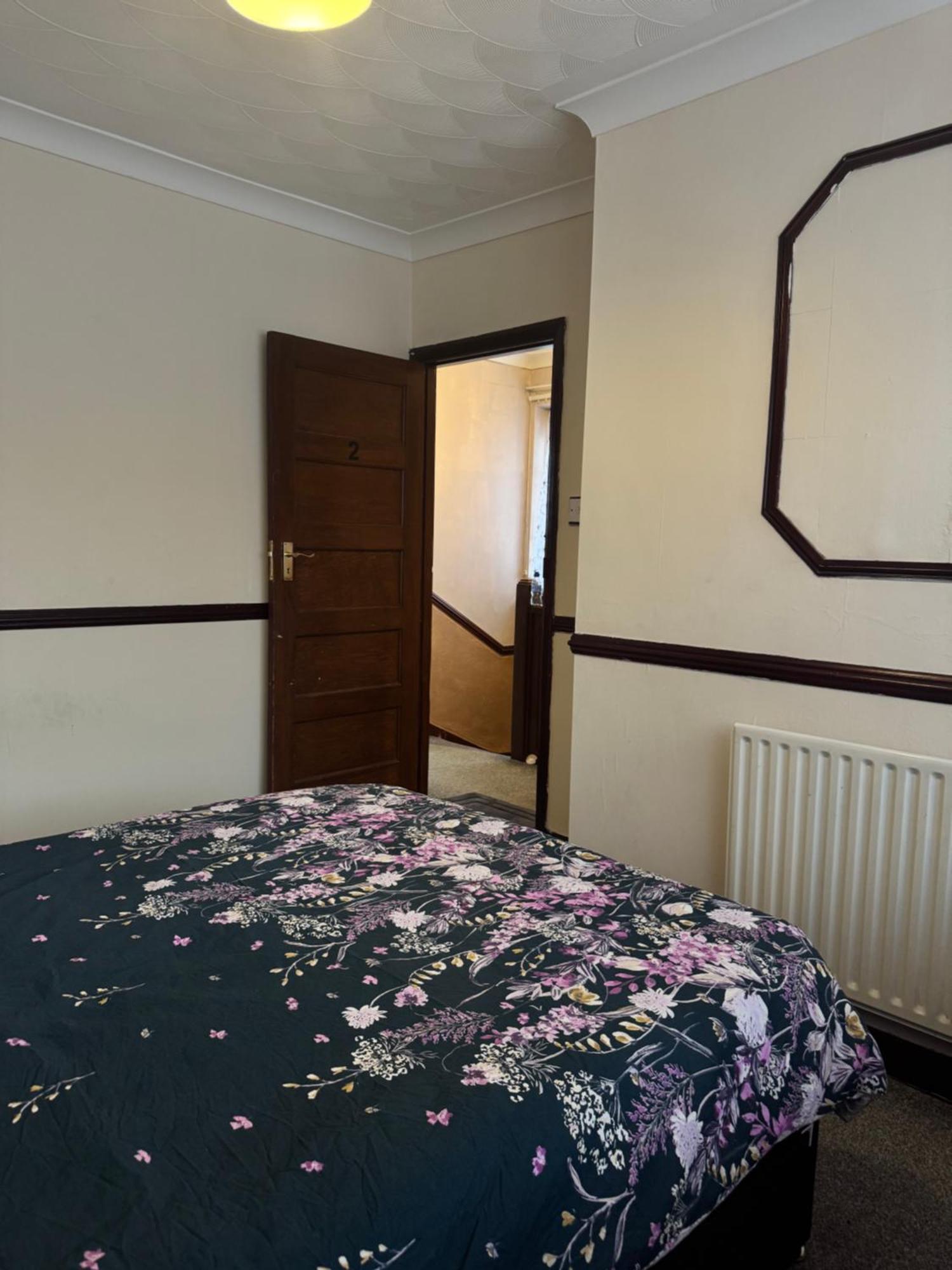 Jxb Homes - Lovely And Spacious Rooms Cliftonville ภายนอก รูปภาพ